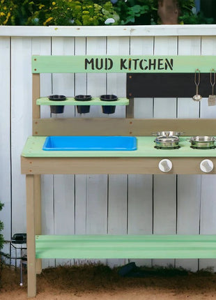 Dječija drvena kuhinja