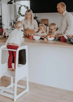 Montessori toranj, edukativna stolica sa crnom tablom i podesivom visinom, bijela, za djecu od 1-4 godine