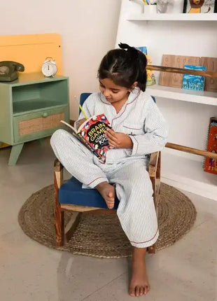 Dječija polica, Drveni organizator za knjige i igračke, bijela boja, za udobnu dječiju sobu