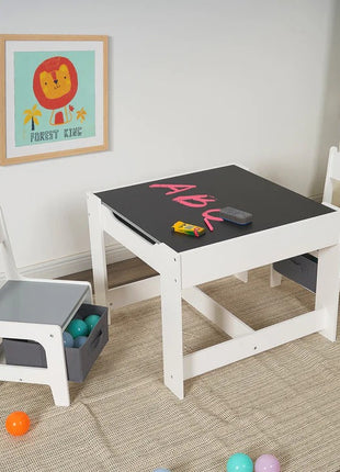 Dječiji drveni sto sa 2 stolice, komplet, dvostrani sa crnom tablom, 2 u 1 - za igru i odlaganje BELO/SIVA
