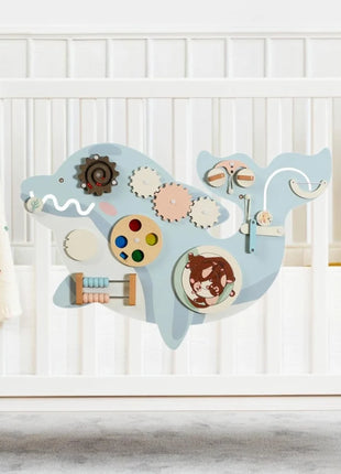 Dječija drvena aktivna tabla GINGER HOME, delfin za zid, Montessori busy board, 59,6 × 39,5 cm