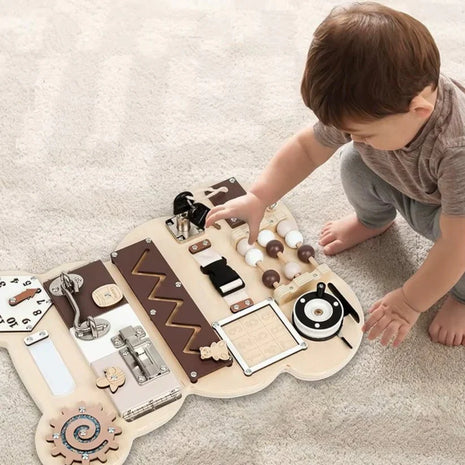 Montesori drvena tabla za motoriku – Medvjed