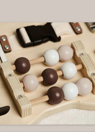 Montesori drvena tabla za motoriku – Medvjed